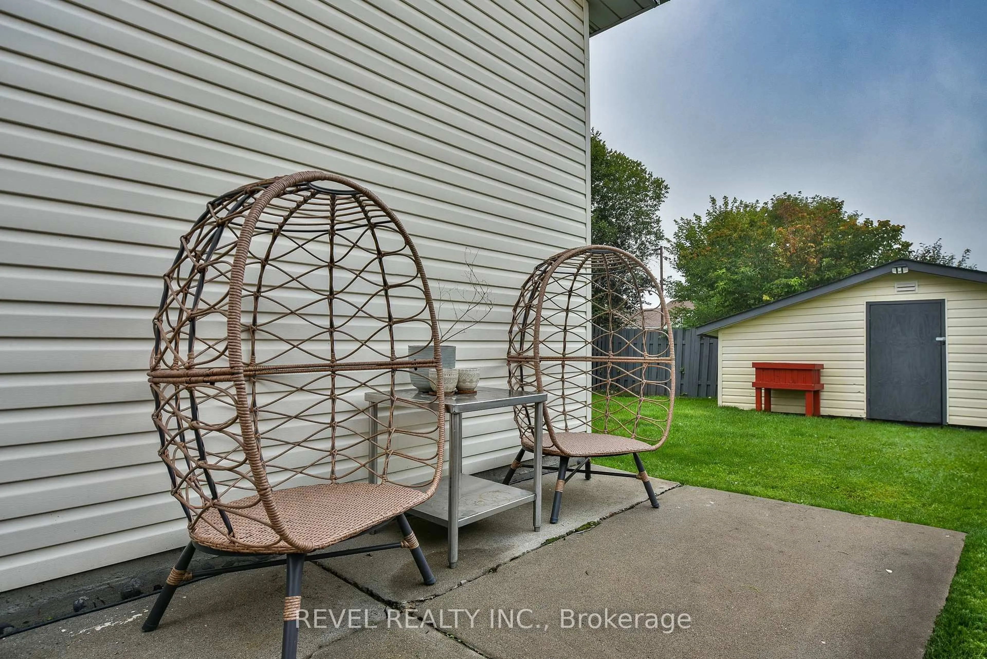 Patio, unknown for 1288 Chenier Ave, Timmins Ontario P4R 1A7