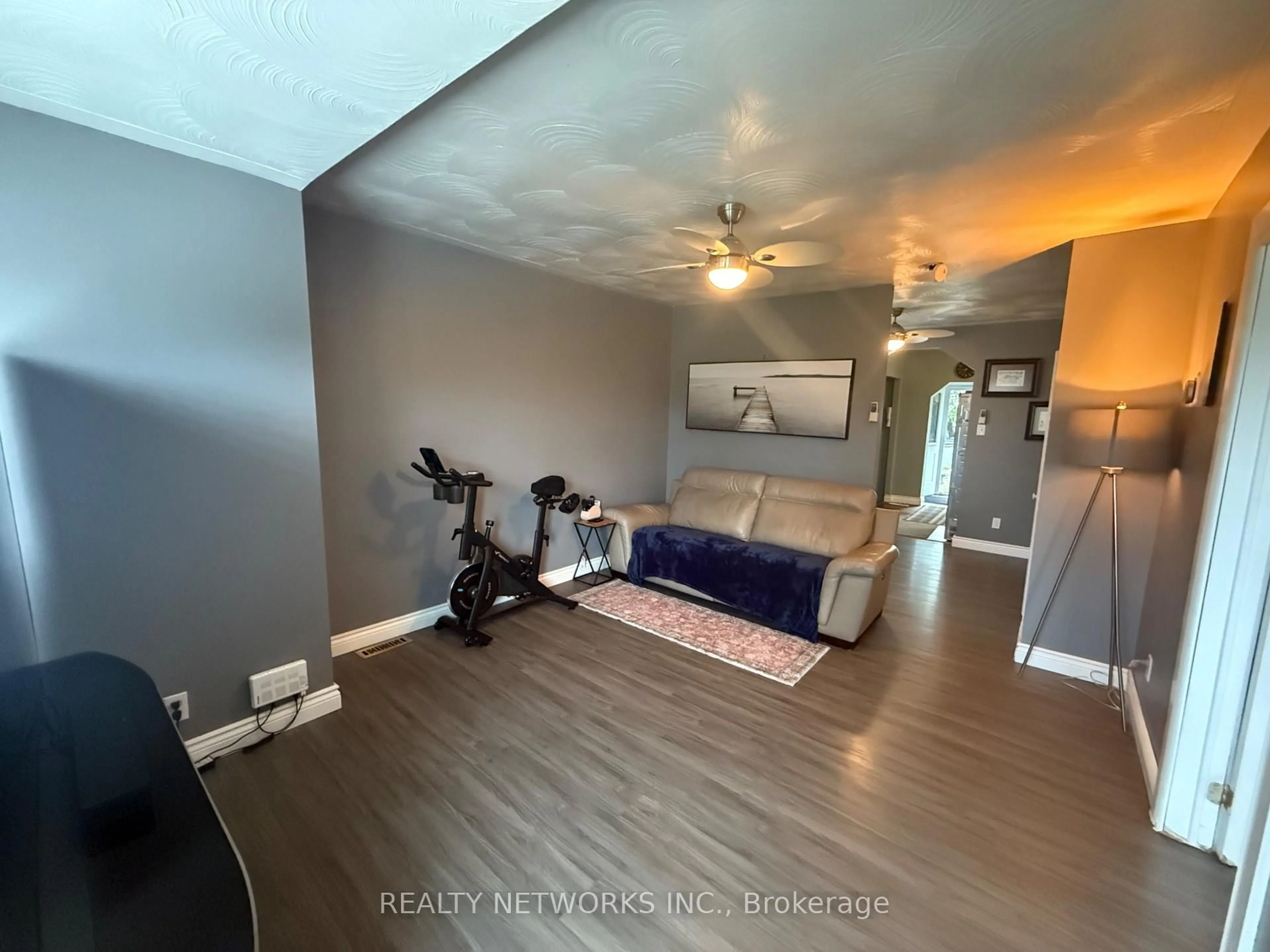 A pic of a room for 208 Toke St, Timmins Ontario P4N 6V1