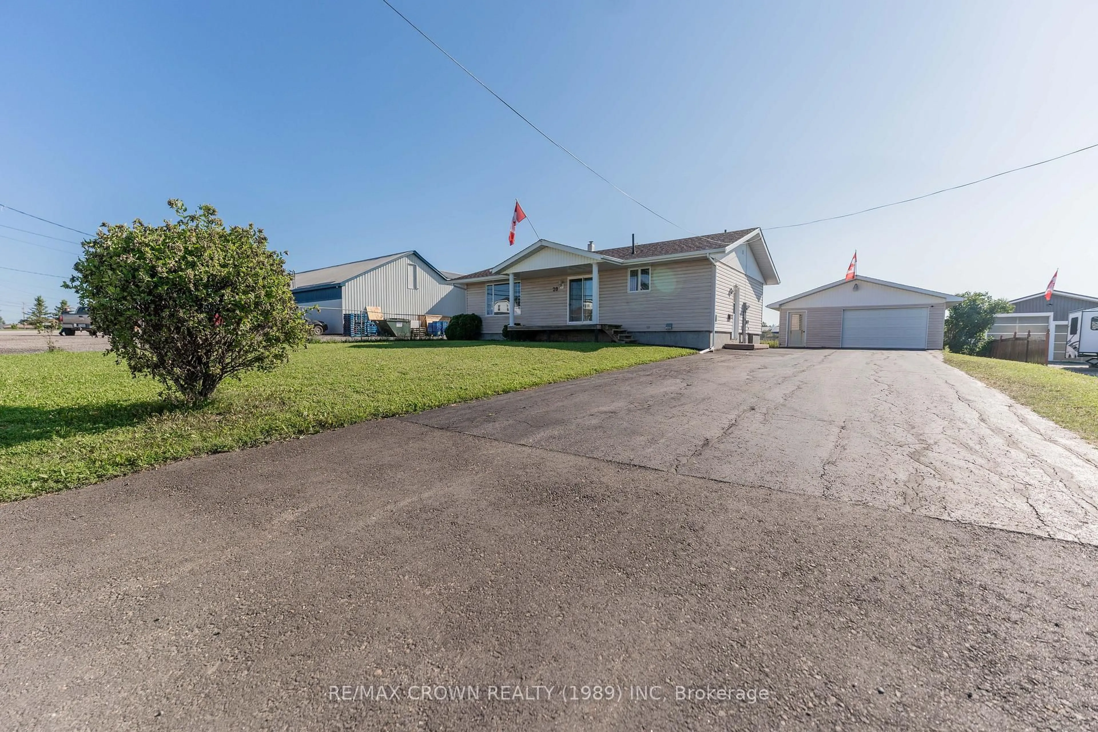 A pic from outside/outdoor area/front of a property/back of a property/a pic from drone, street for 20 Brunelle Rd, Kapuskasing Ontario P5N 2T2