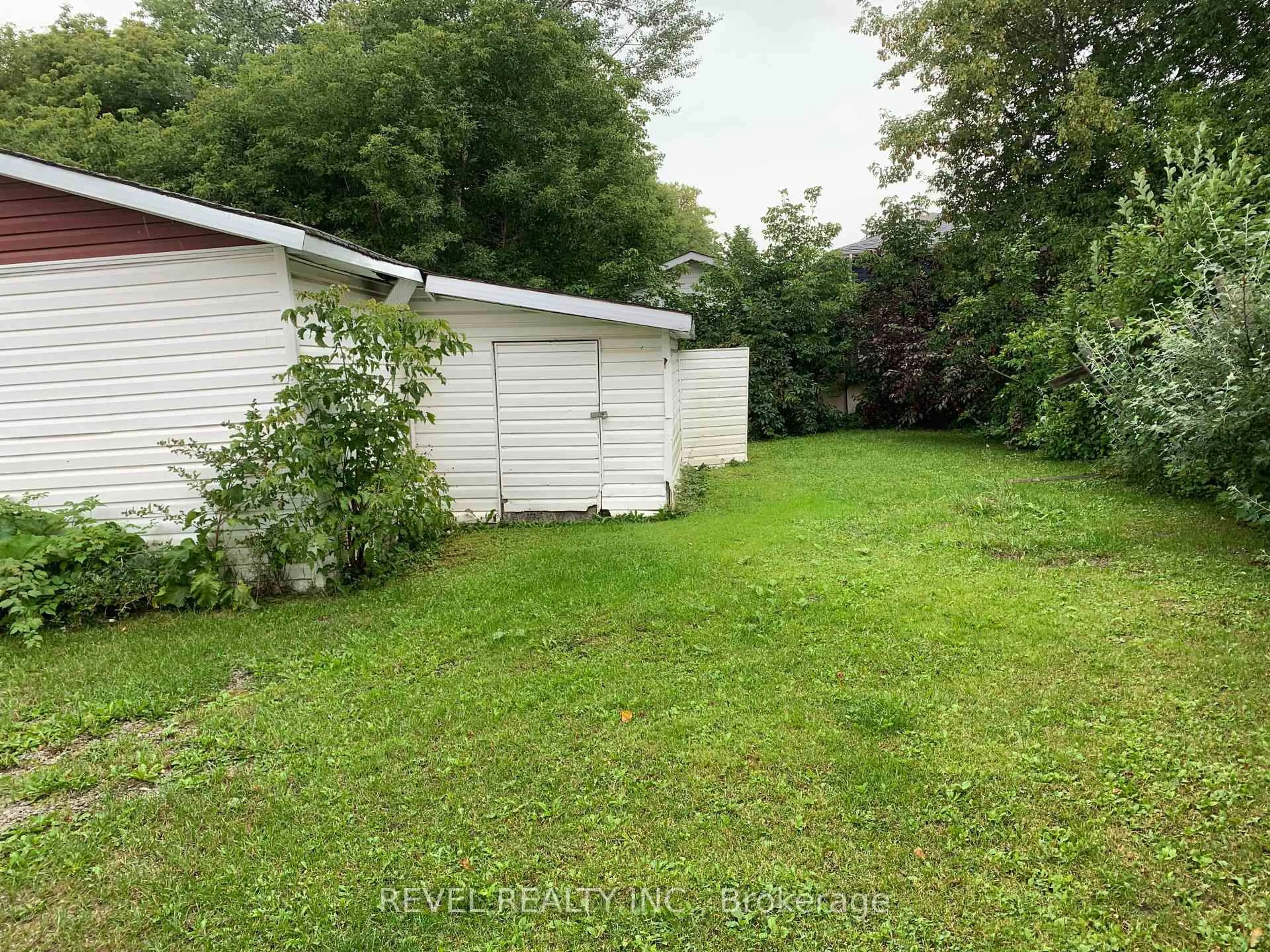 Shed for 155 Cameron St, Timmins Ontario P4N 5B9