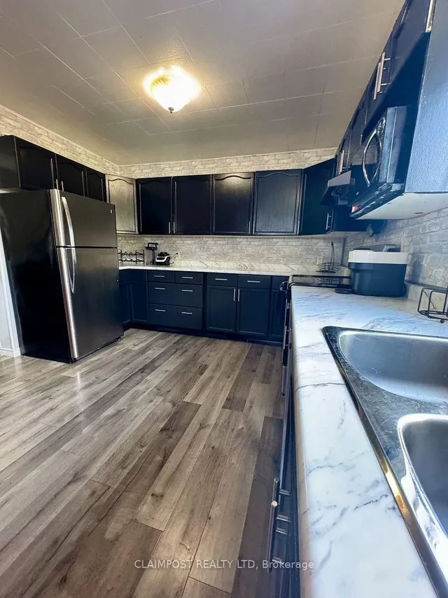 118 Columbus Ave, Timmins 4