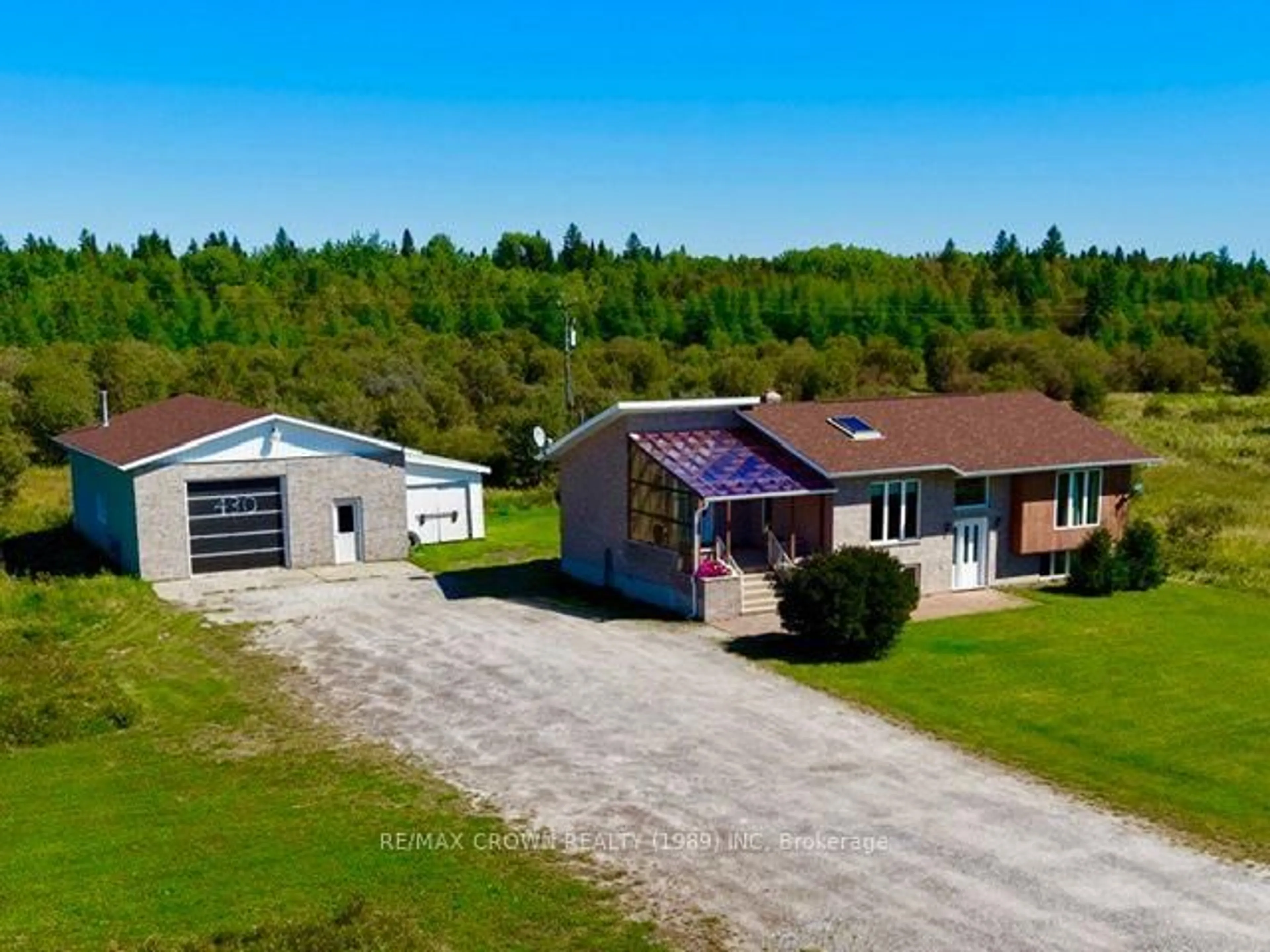 A pic from outside/outdoor area/front of a property/back of a property/a pic from drone, building for 430 HIGHWAY 11, Mattice-Val Cote Ontario P0L 1T0