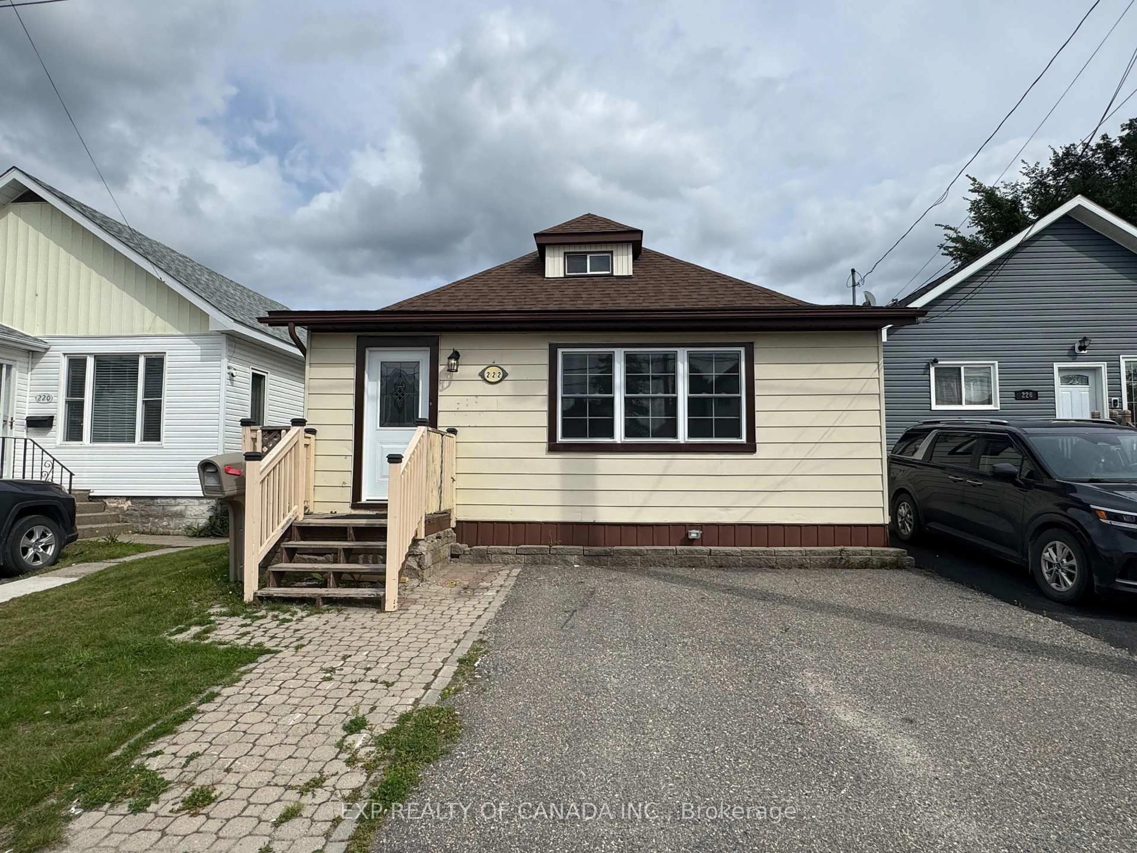 A pic from outside/outdoor area/front of a property/back of a property/a pic from drone, street for 222 Maple St, Timmins Ontario P4N 1Z2