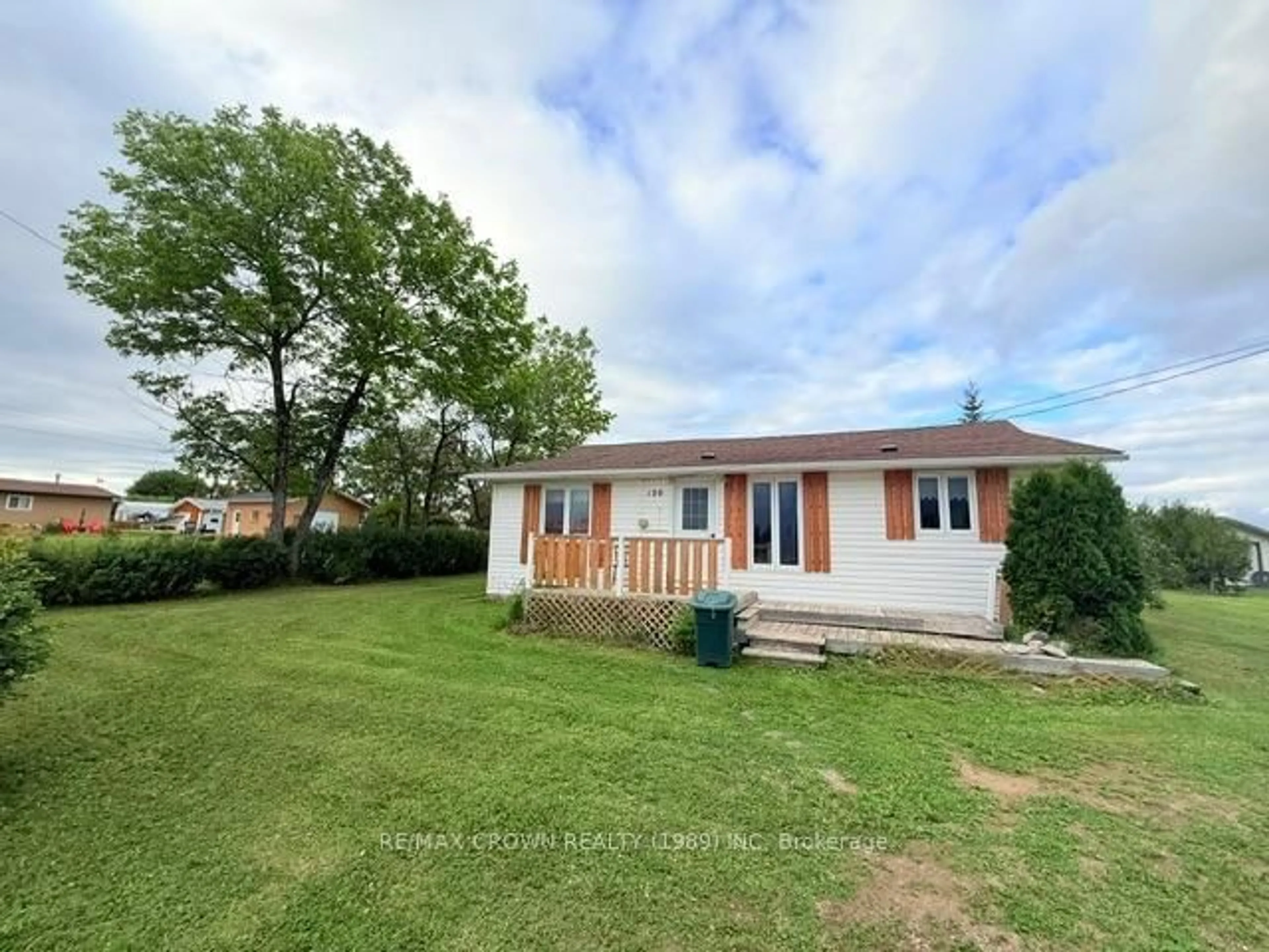 A pic from outside/outdoor area/front of a property/back of a property/a pic from drone, unknown for 120 GOVERNMENT Rd #Opasatika, Opasatika Ontario P0L 1Z0