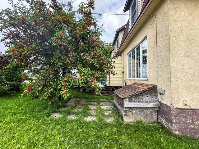 106 Argyle Ave, Iroquois Falls 2