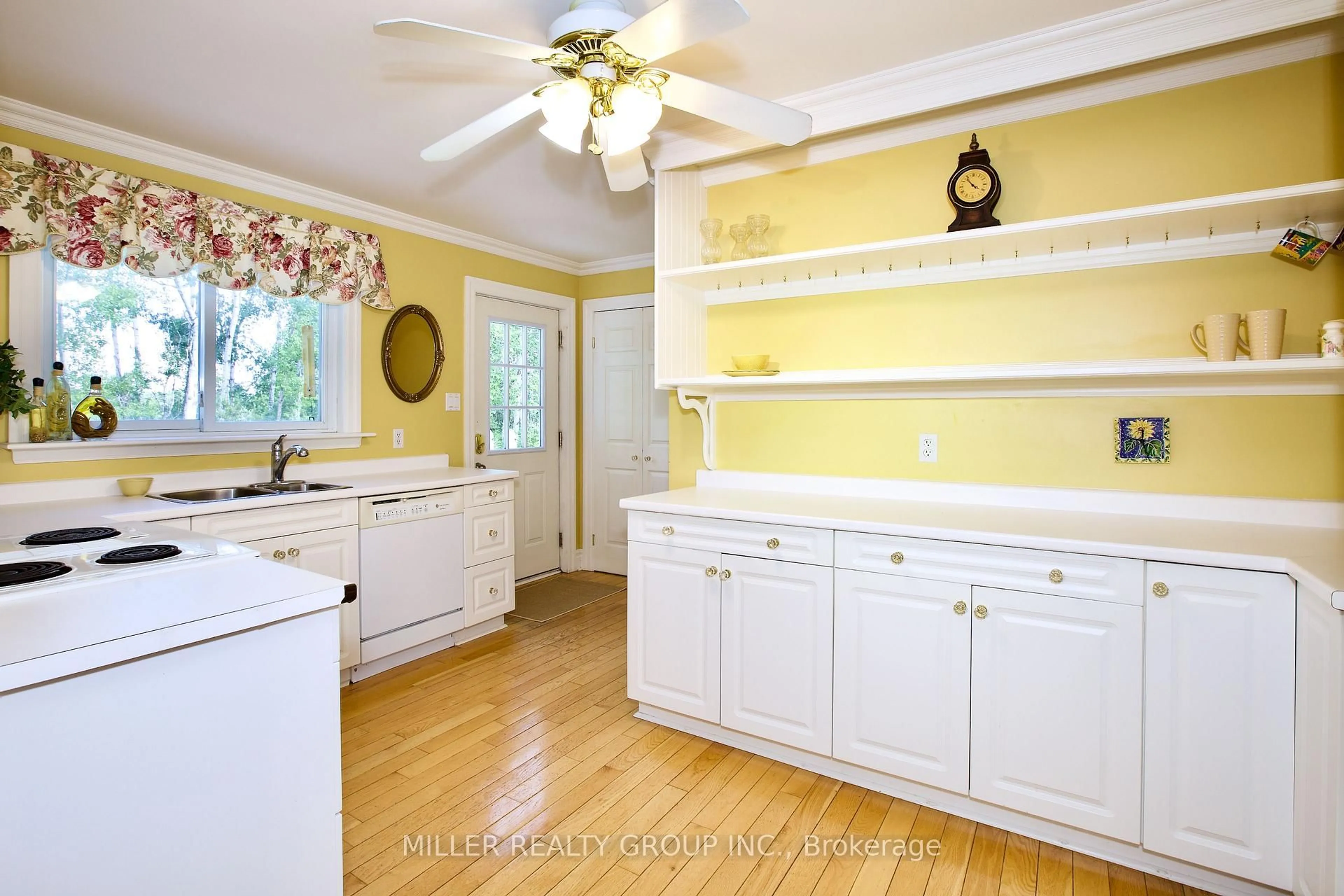 Open concept kitchen, unknown for 241 Scott St, Temiskaming Shores Ontario P0J 1P0