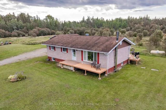 12 St Joseph Rd #Moonbeam, Kapuskasing 2