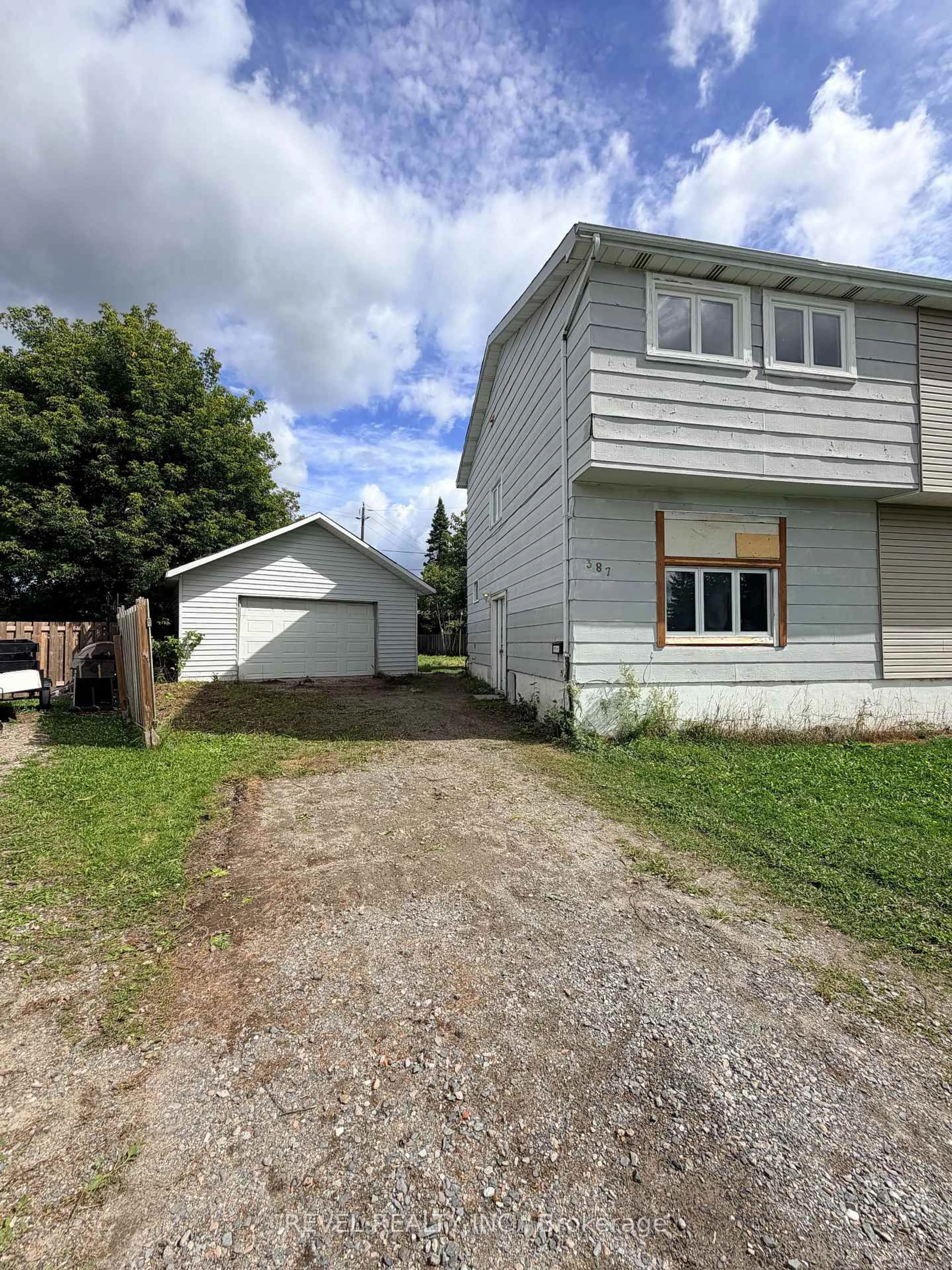 A pic from outside/outdoor area/front of a property/back of a property/a pic from drone, street for 387 Randall Dr, Timmins Ontario P4N 7R9