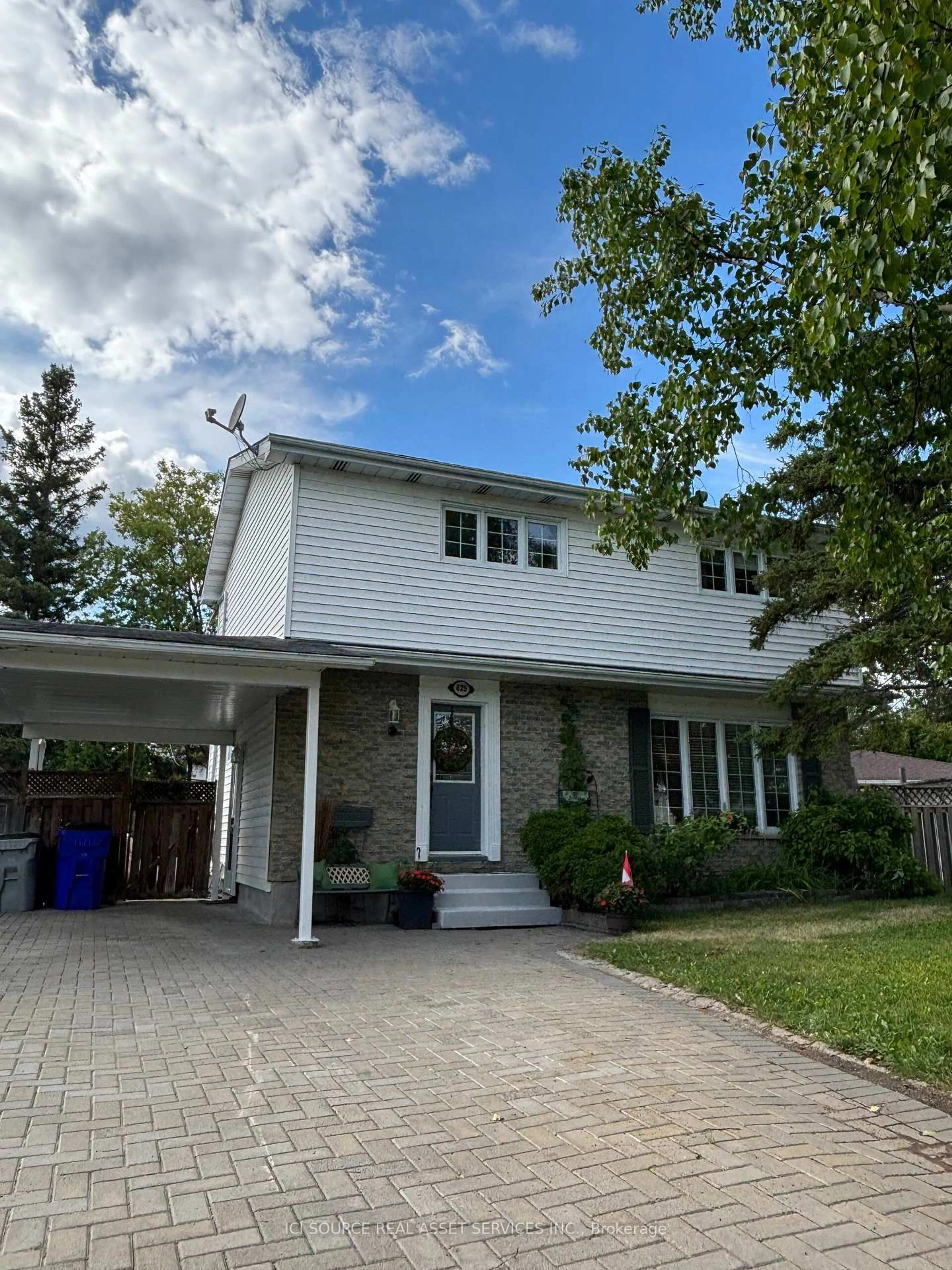 Home with vinyl exterior material, street for 825 Rheaume Cres, Timmins Ontario P4N 7P4