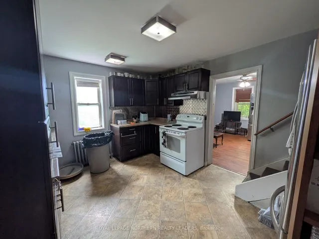 6 Boundary Lane, Timmins 2