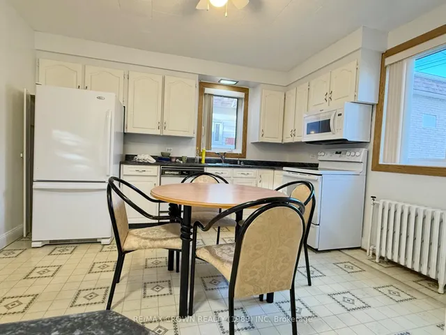 900 Prince St, Hearst 3