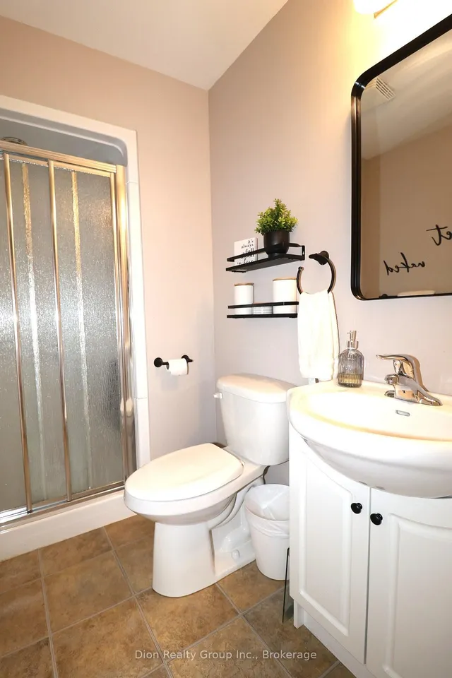 100 Duncan Ave, Kirkland Lake 3