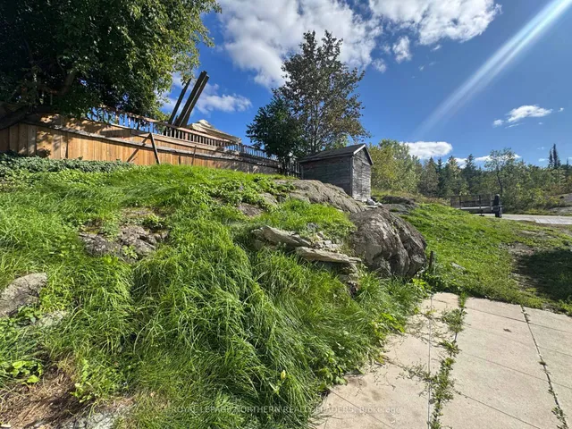 80 Fourth Ave, Timmins 4