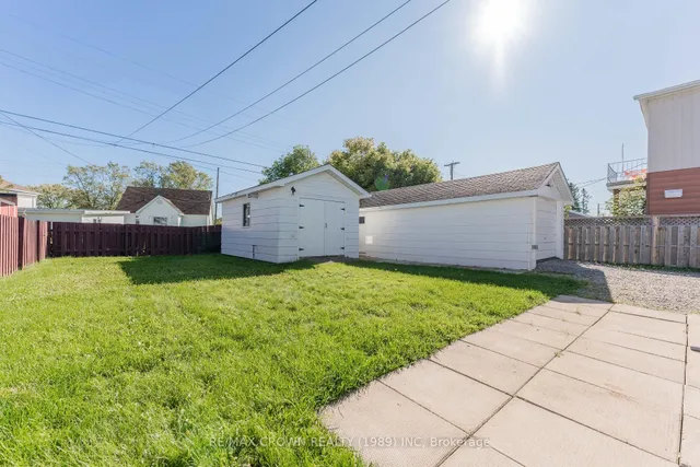 13 Pine Cres, Kapuskasing 2