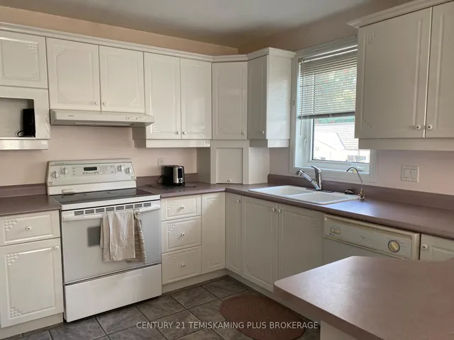430 Main St, Temiskaming Shores 2
