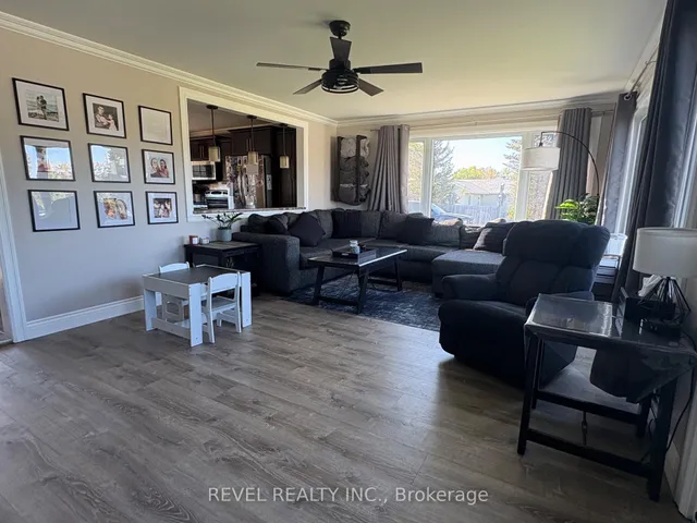 1198 Nahma Rd, Cochrane 5