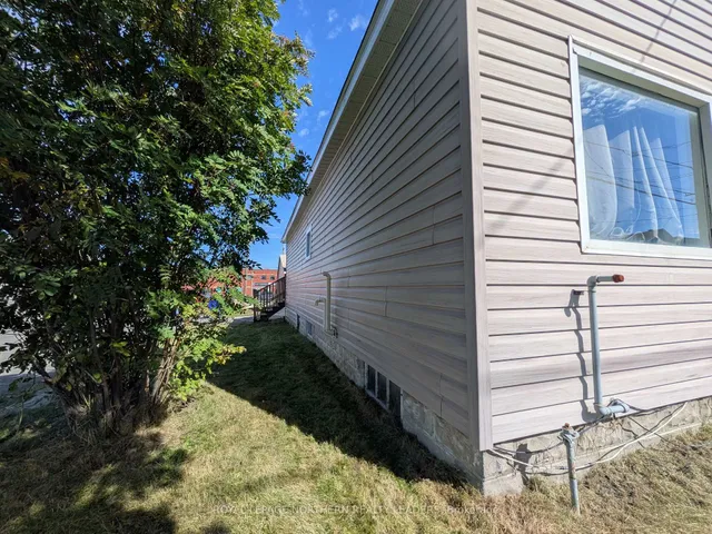 196 Wilson Ave, Timmins 4