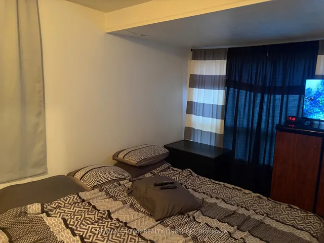 261 Elm St #main & basement, Timmins 2