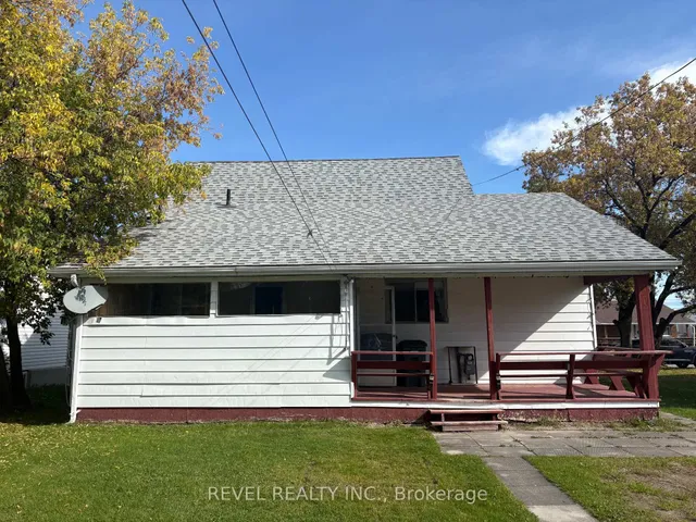 107 Fifteenth Ave, Cochrane 2