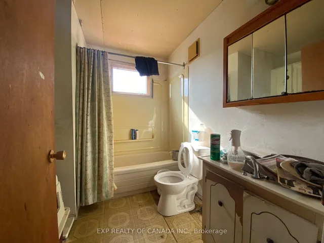 408 Silver Queen Lake Rd, Cochrane 5