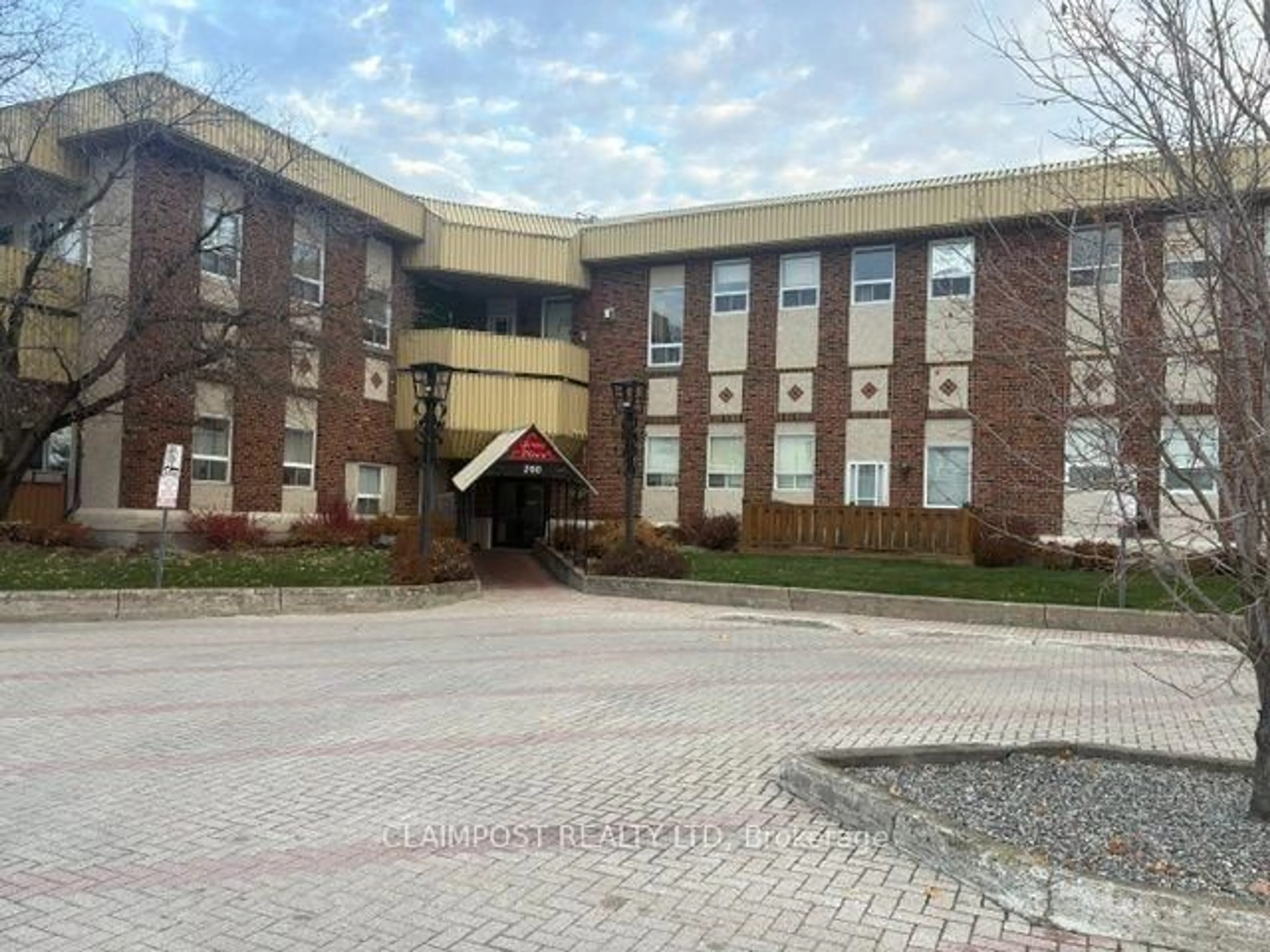trreb/IMG-T13855430_e291bd5ead2ade37212237801251c49686f2e54fc8539e45e0fd1a9cb863b5fb.jpg