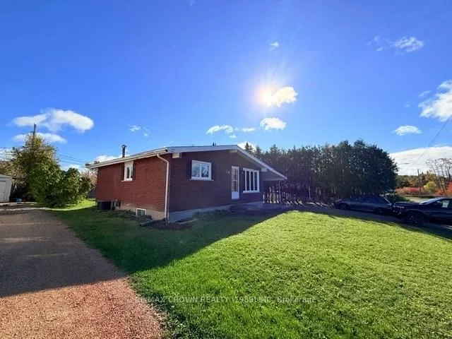 29 Seaborne Cres, Kapuskasing 4