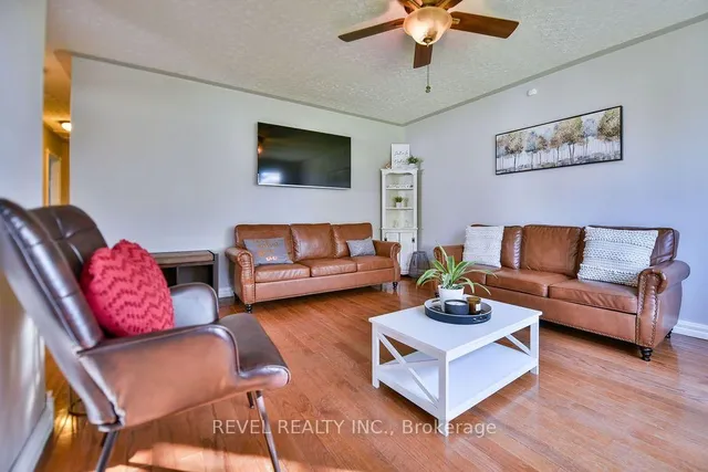 356 Shub Ave, Timmins 5