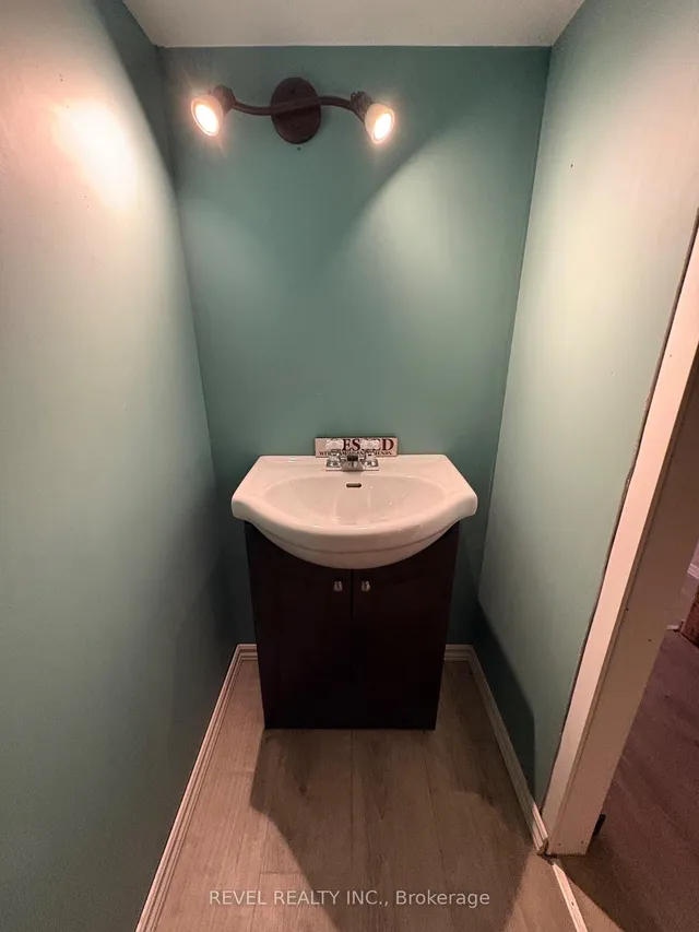 106 Fifteenth Ave, Cochrane 3