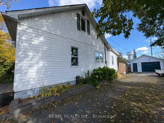 106 Fifteenth Ave, Cochrane 2