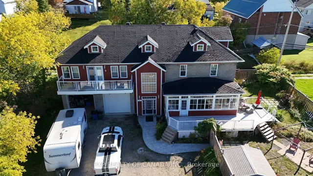 284 Fifth Ave, Cochrane 4