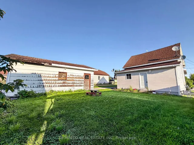 85 Marion St, Iroquois Falls 4