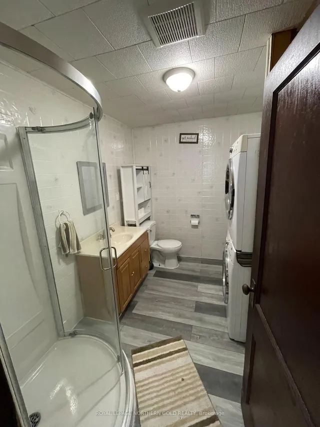 15 Earl St, Kirkland Lake 4