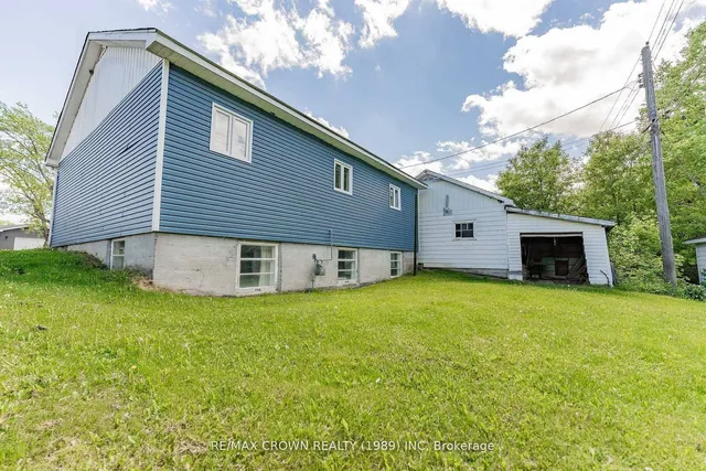 30 Pine Cres, Kapuskasing 3