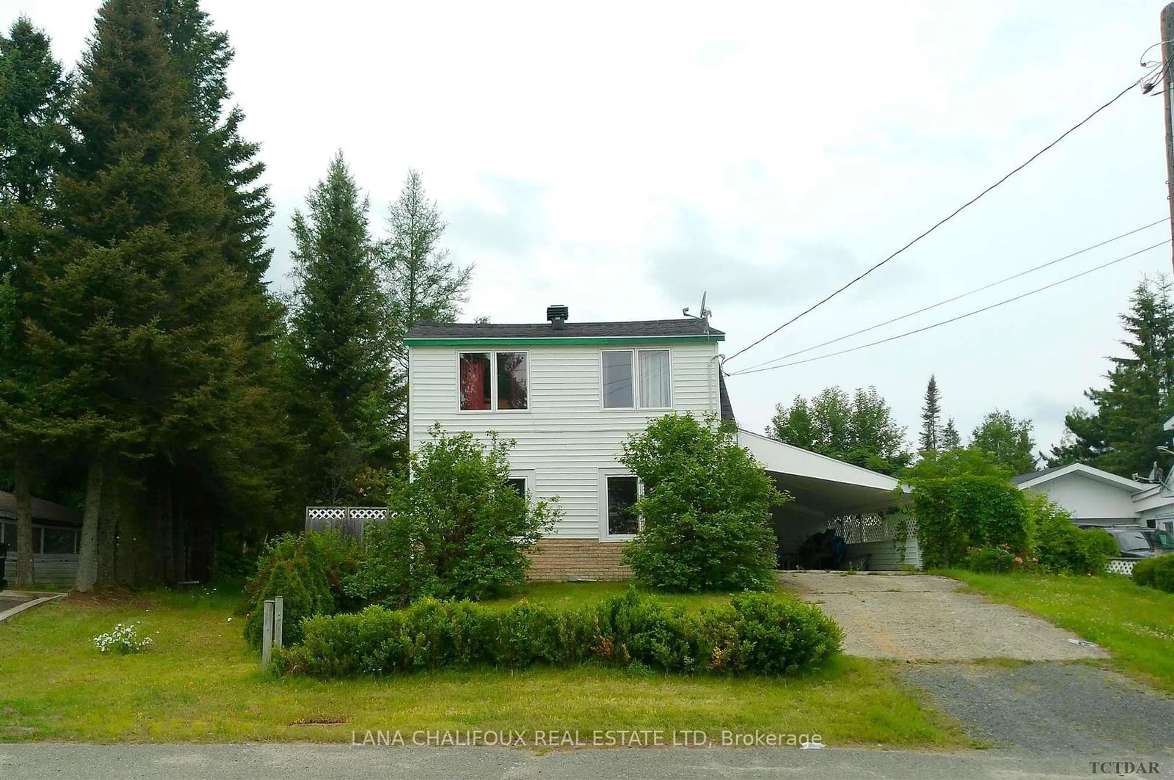 Frontside or backside of a home, cottage for 808 Government Rd, Kirkland Lake Ontario P2N 3J5