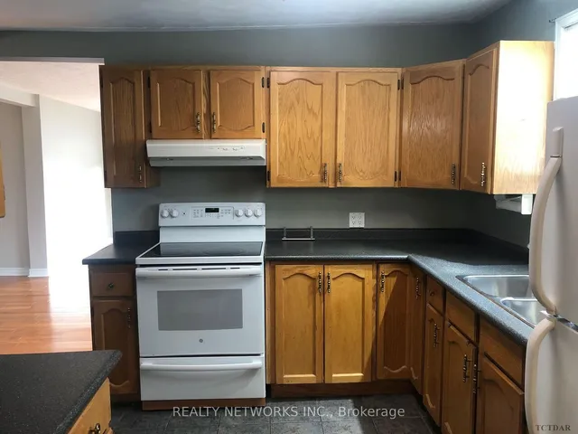 30 Kirby Ave, Timmins 3