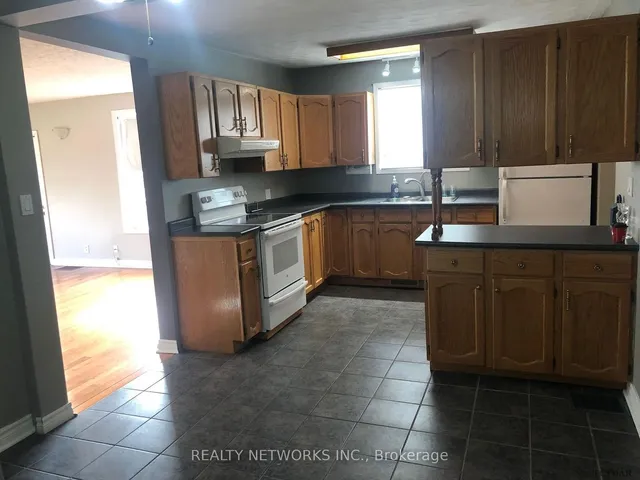 30 Kirby Ave, Timmins 5