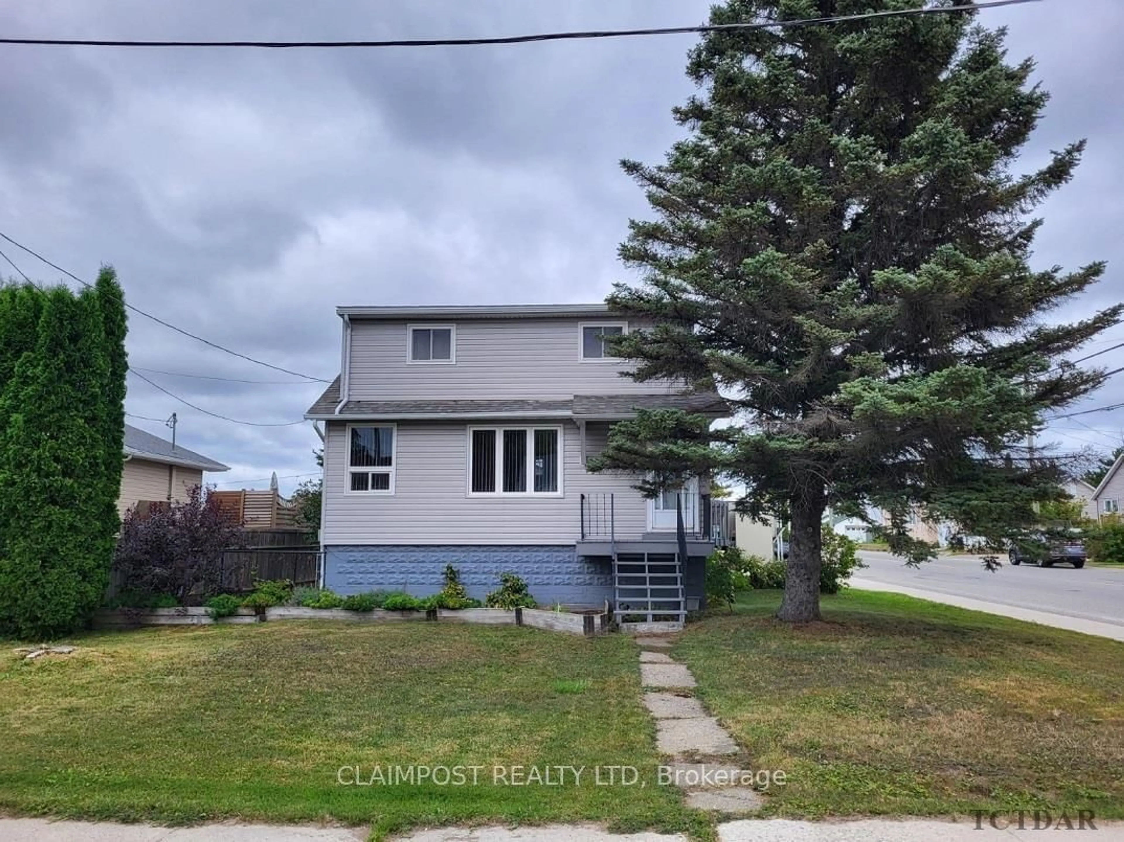 Frontside or backside of a home, cottage for 28 Coronation Ave, Timmins Ontario P4N 3K1