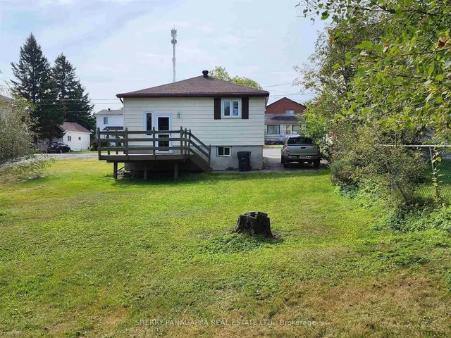52 & 54 Wishman St, Kirkland Lake 2