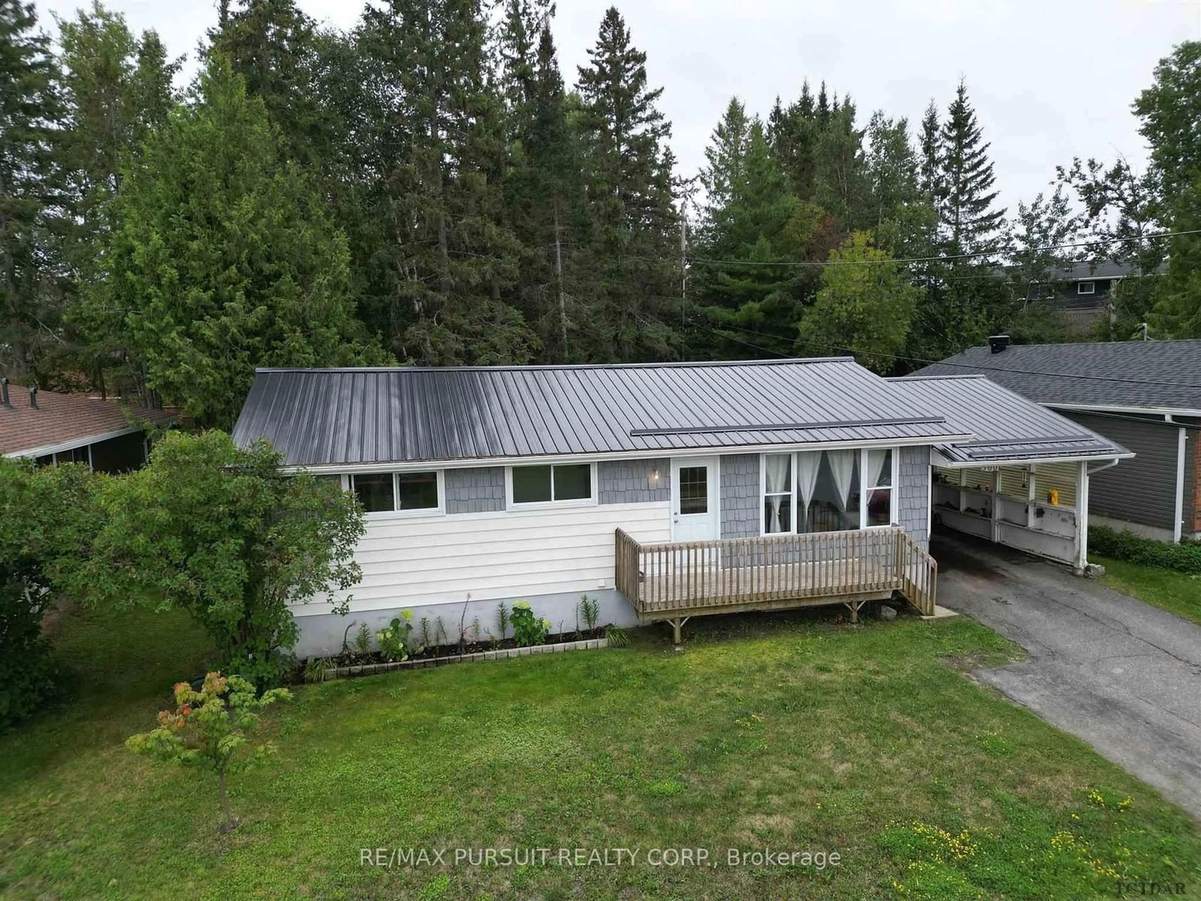 Frontside or backside of a home, cottage for 500 Agnes Ave, Temiskaming Shores Ontario P0J 1P0