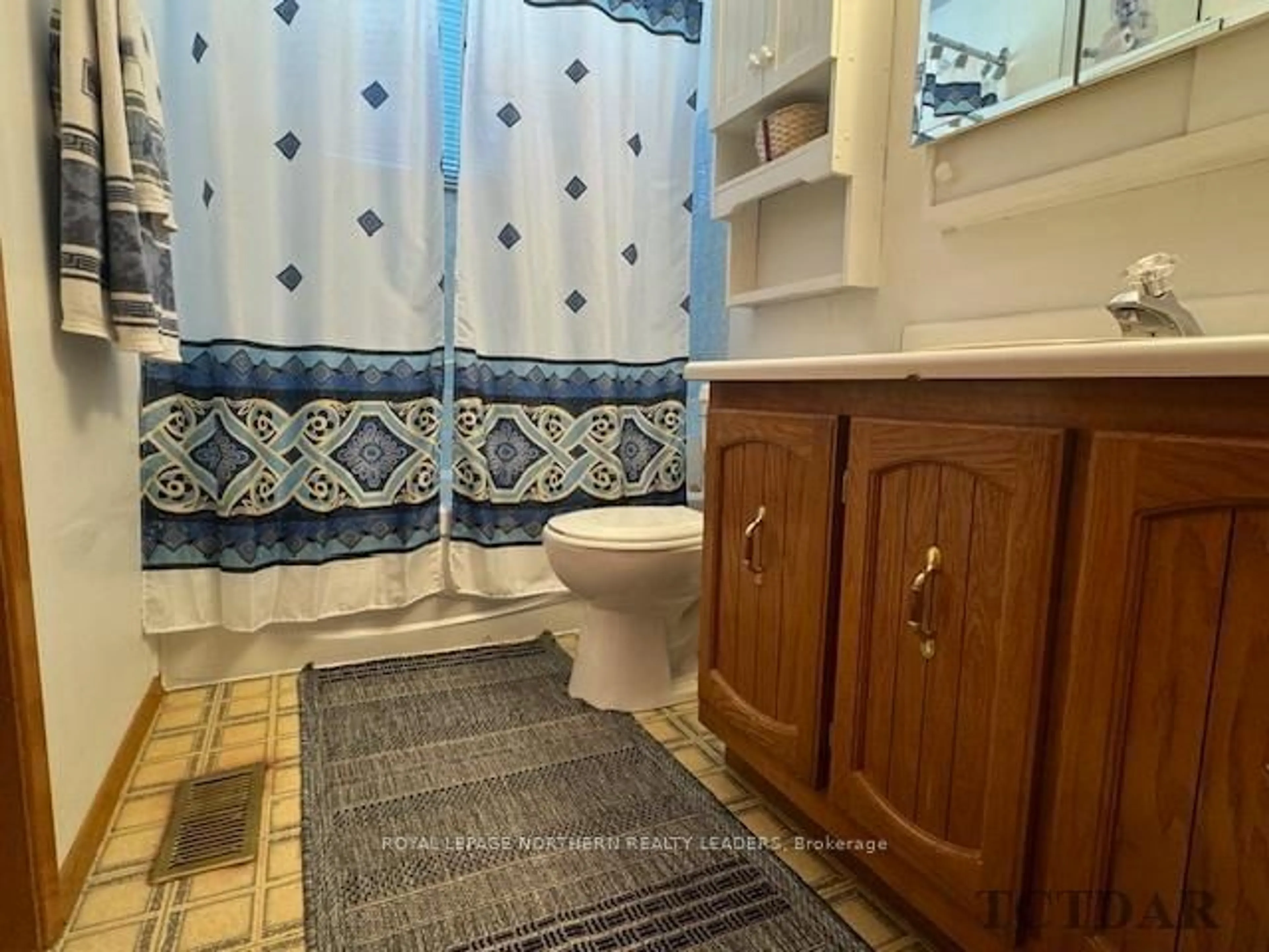 Bathroom, ceramic floors for 42 Mongeon Cres, Hearst Ontario P0L 1N0