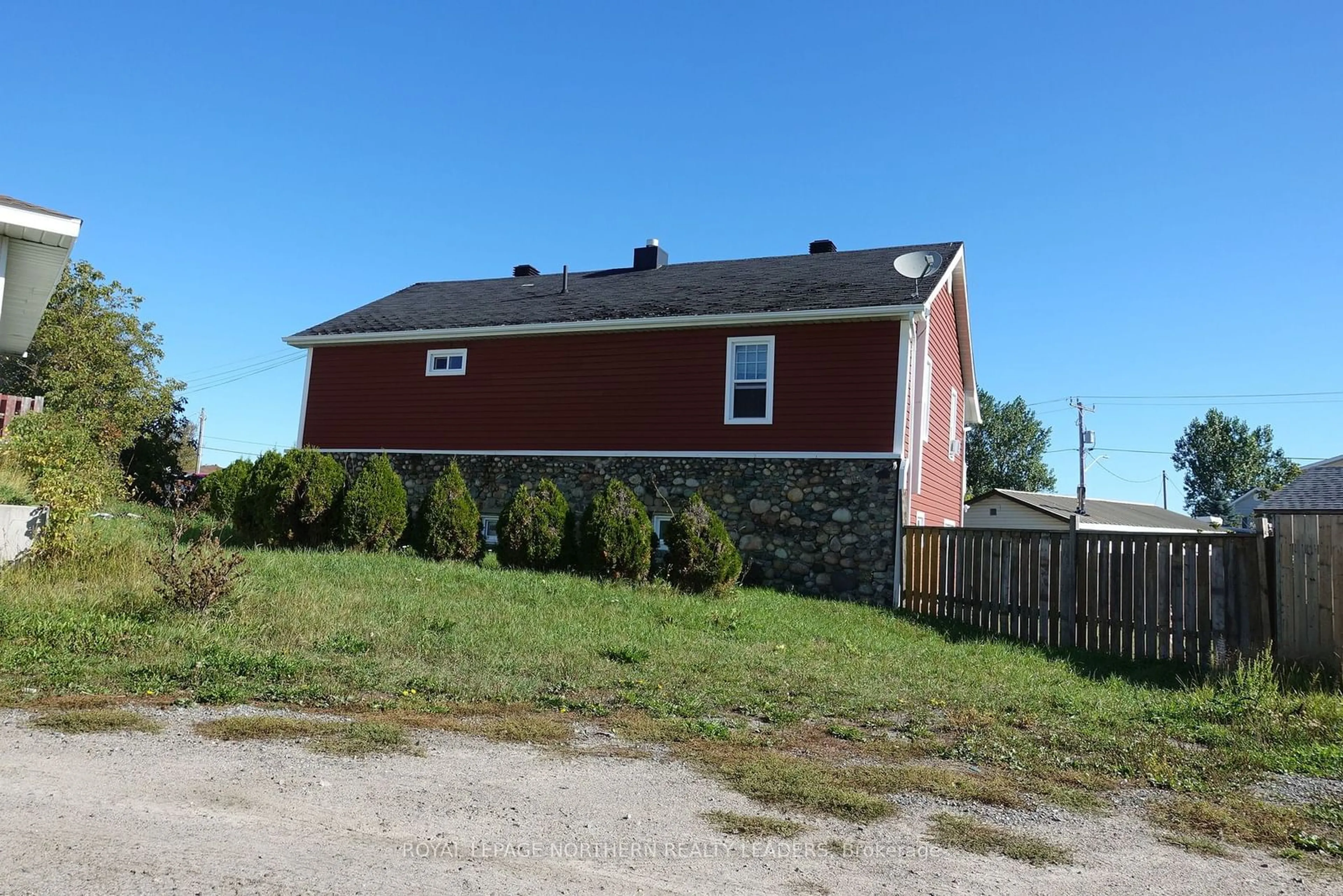 Frontside or backside of a home, the front or back of building for 683 Lemieux Ave, Timmins Ontario P4N 3W8