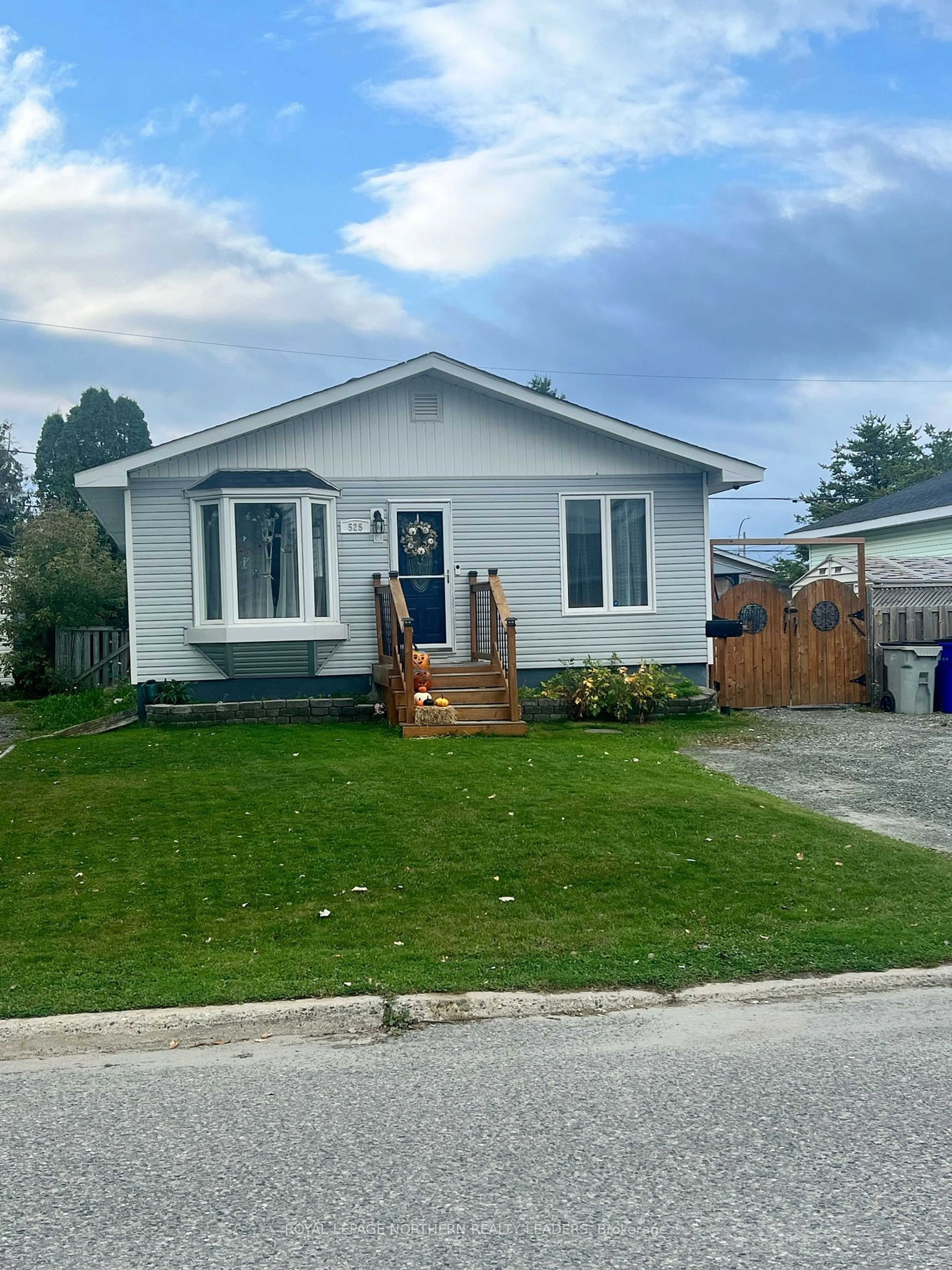 Frontside or backside of a home, cottage for 525 Lamminen Ave, Timmins Ontario P4N 4R2