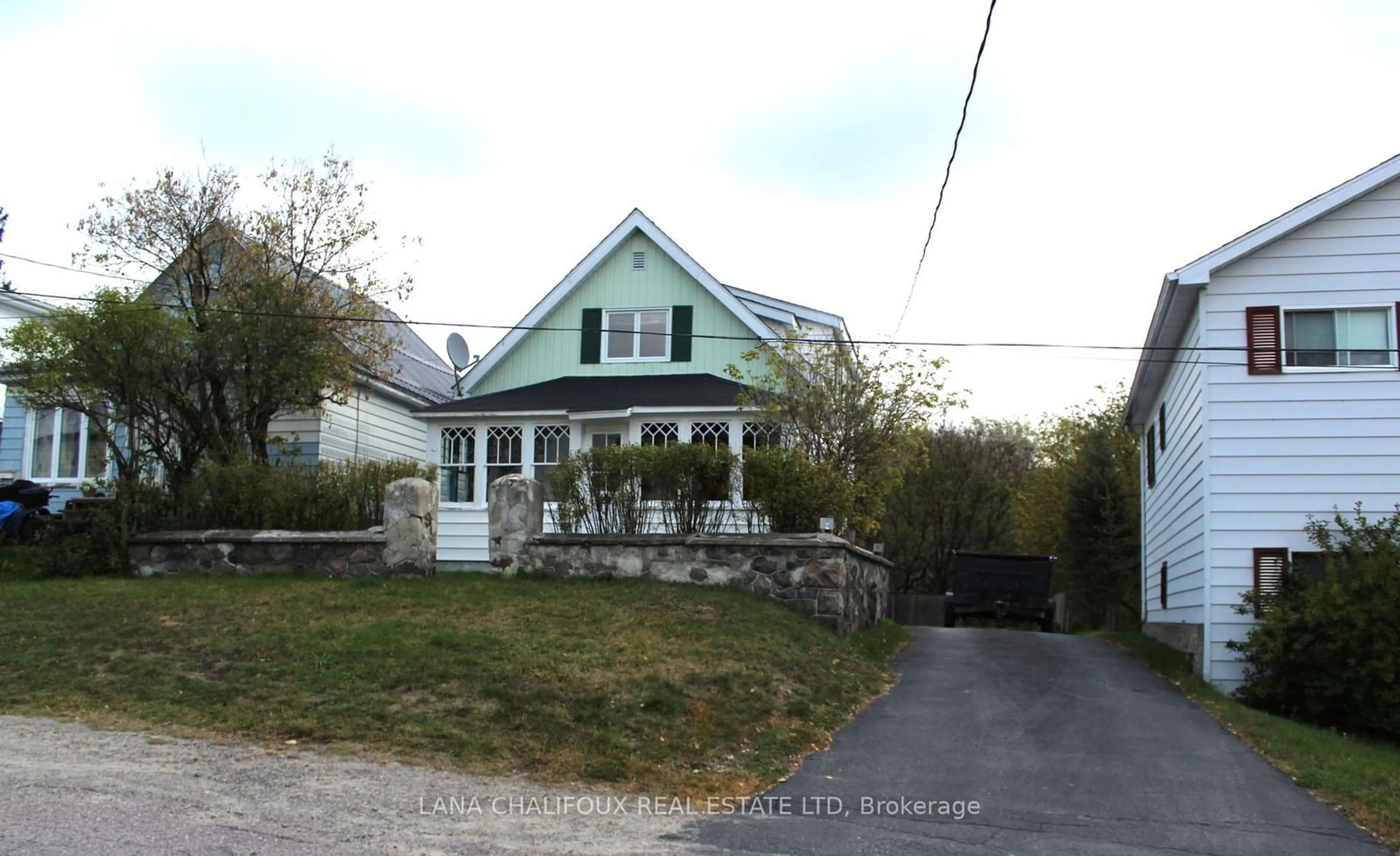 Frontside or backside of a home, cottage for 108 Carter Ave, Kirkland Lake Ontario P2N 1Z7