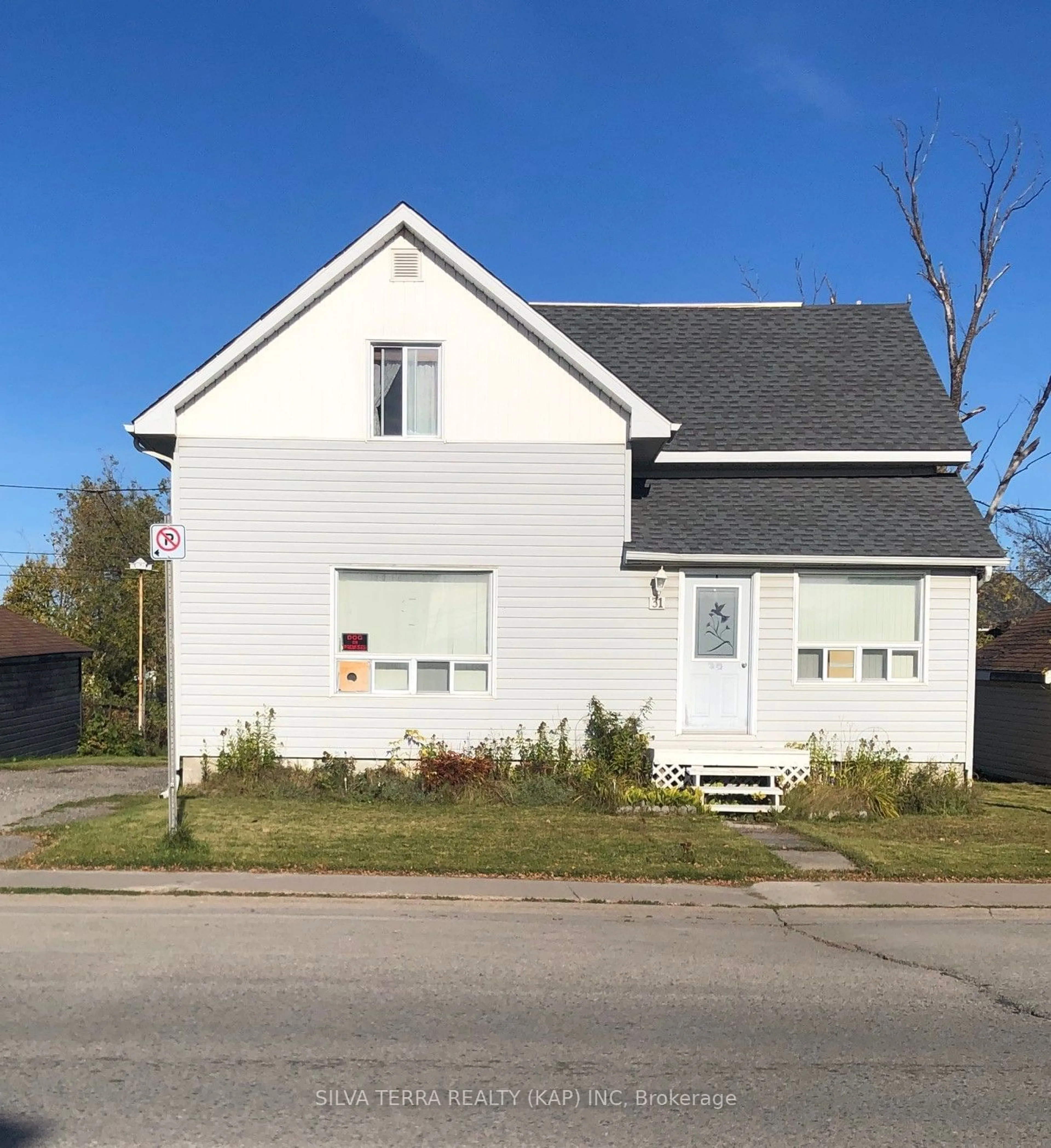 Home with brick exterior material, street for 31 Cain Ave, Kapuskasing Ontario P5N 1T2