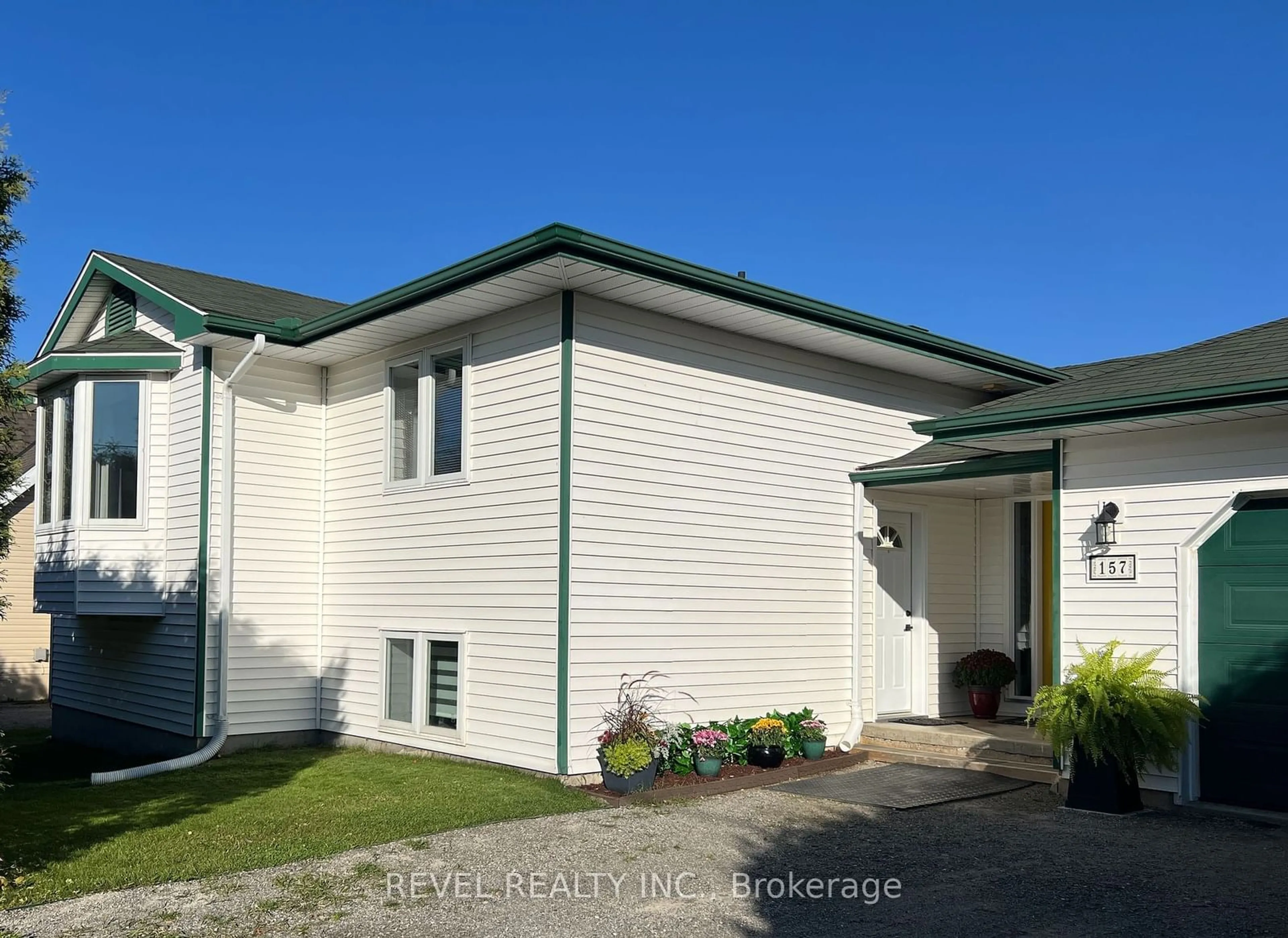 A pic from exterior of the house or condo, the front or back of building for 157 Allan St, Timmins Ontario P0N 1H0