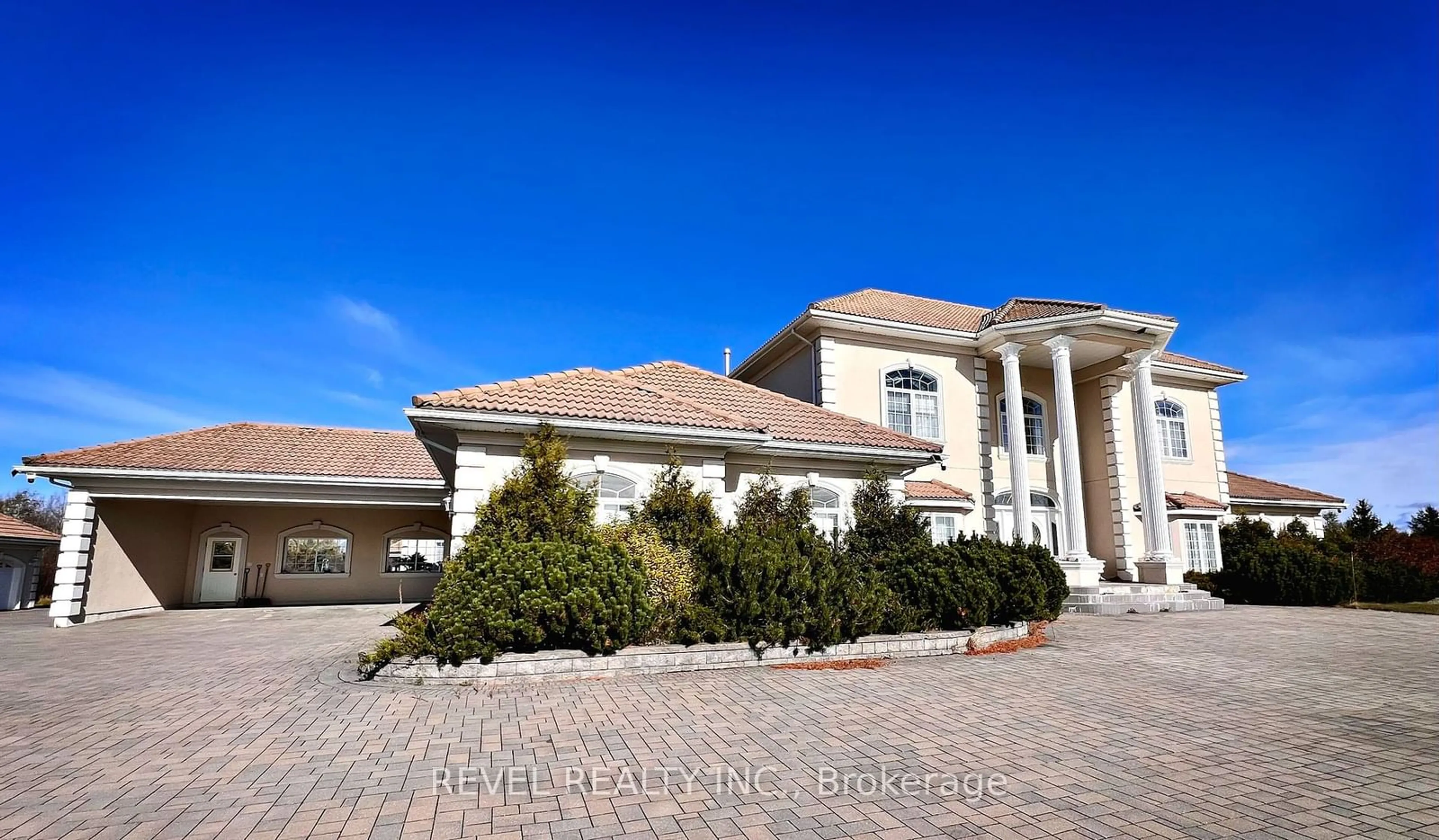 Frontside or backside of a home, the street view for 1000 Dalton Rd, Timmins Ontario P4N 7C2