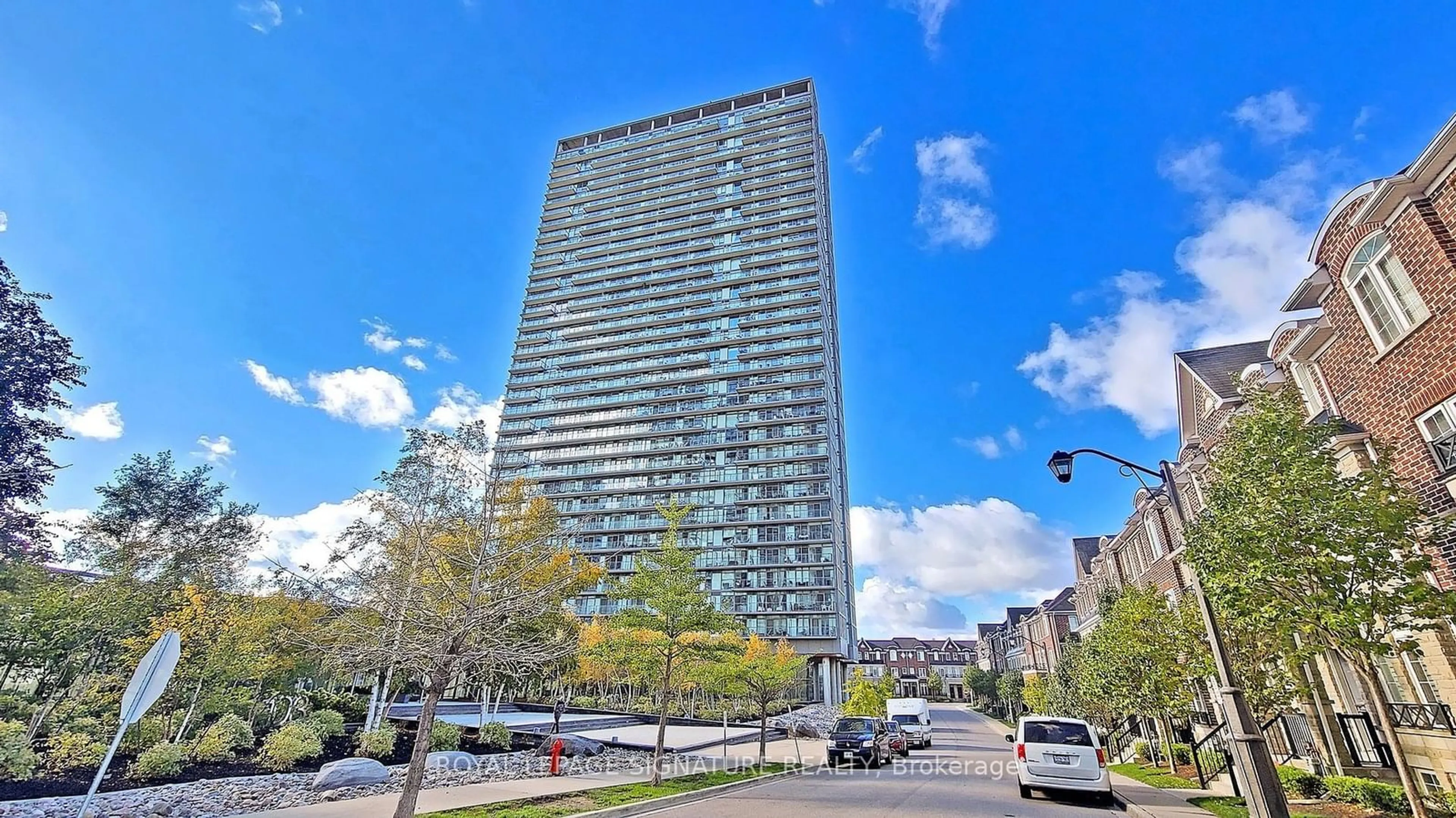 A pic from exterior of the house or condo, the front or back of building for 105 The Queens Way #416, Toronto Ontario M6S 5B5