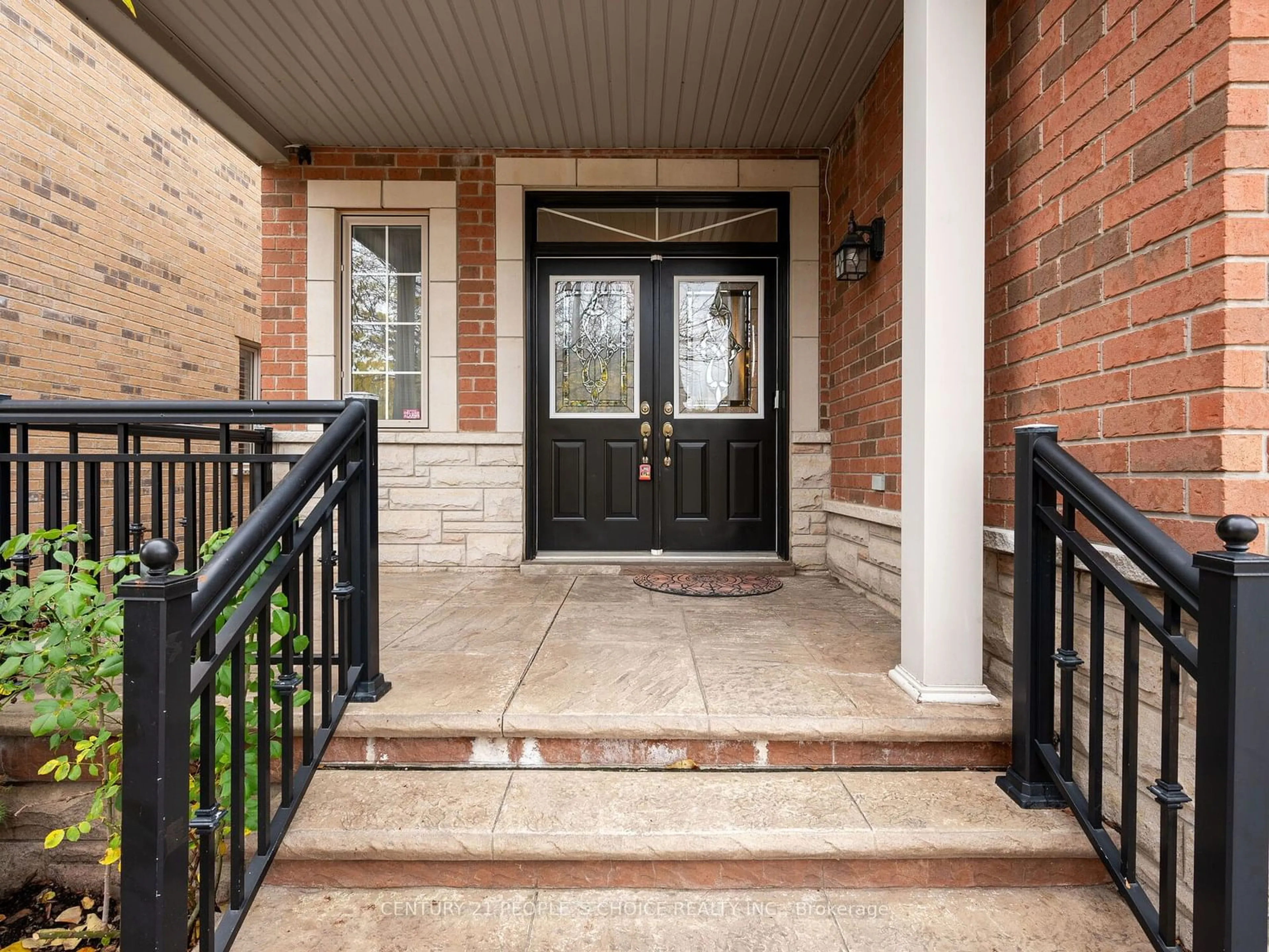 Indoor entryway, wood floors for 5178 Churchill Meadows Blvd, Mississauga Ontario L5M 8B6