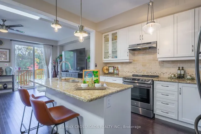 Additional property image - 3333 Mockingbird Common Cres