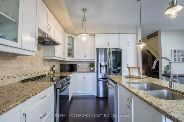 Property image - 3333 Mockingbird Common Cres